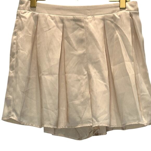 Mable – Juno Tied Detail Top and Shorts Set – Cream – S - Picture 9 of 14